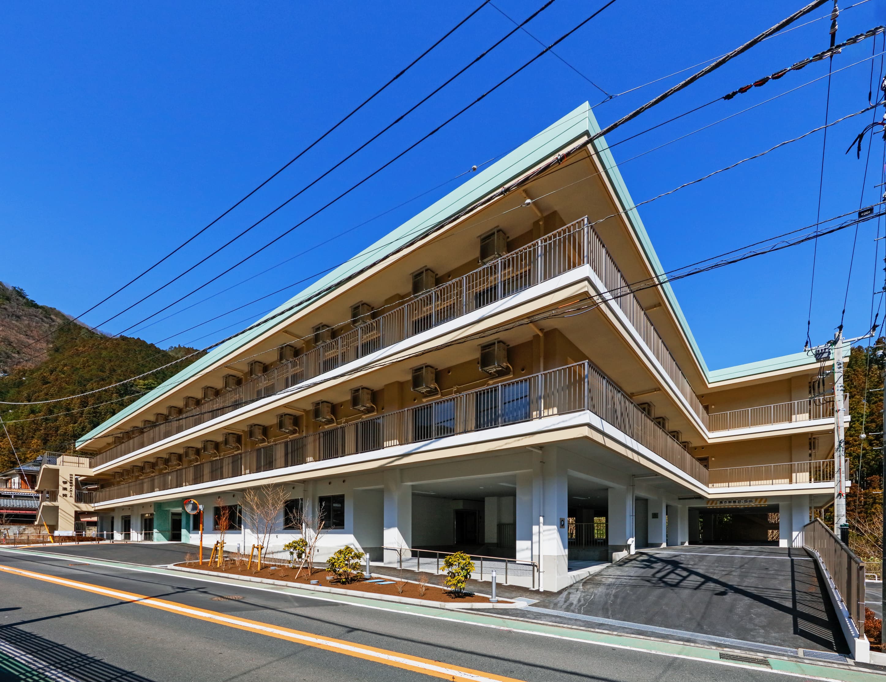 社会福祉法人 双葉会 介護福祉士 奨学金の画像 1枚目